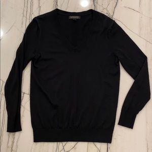 COPY - Banana Republic 100% Merino Wool Top -  HOLE IN SLEEVE